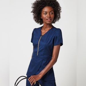 NWT Jaanuu Jolie Tulip Scrub Top with Gold Zipper in Navy